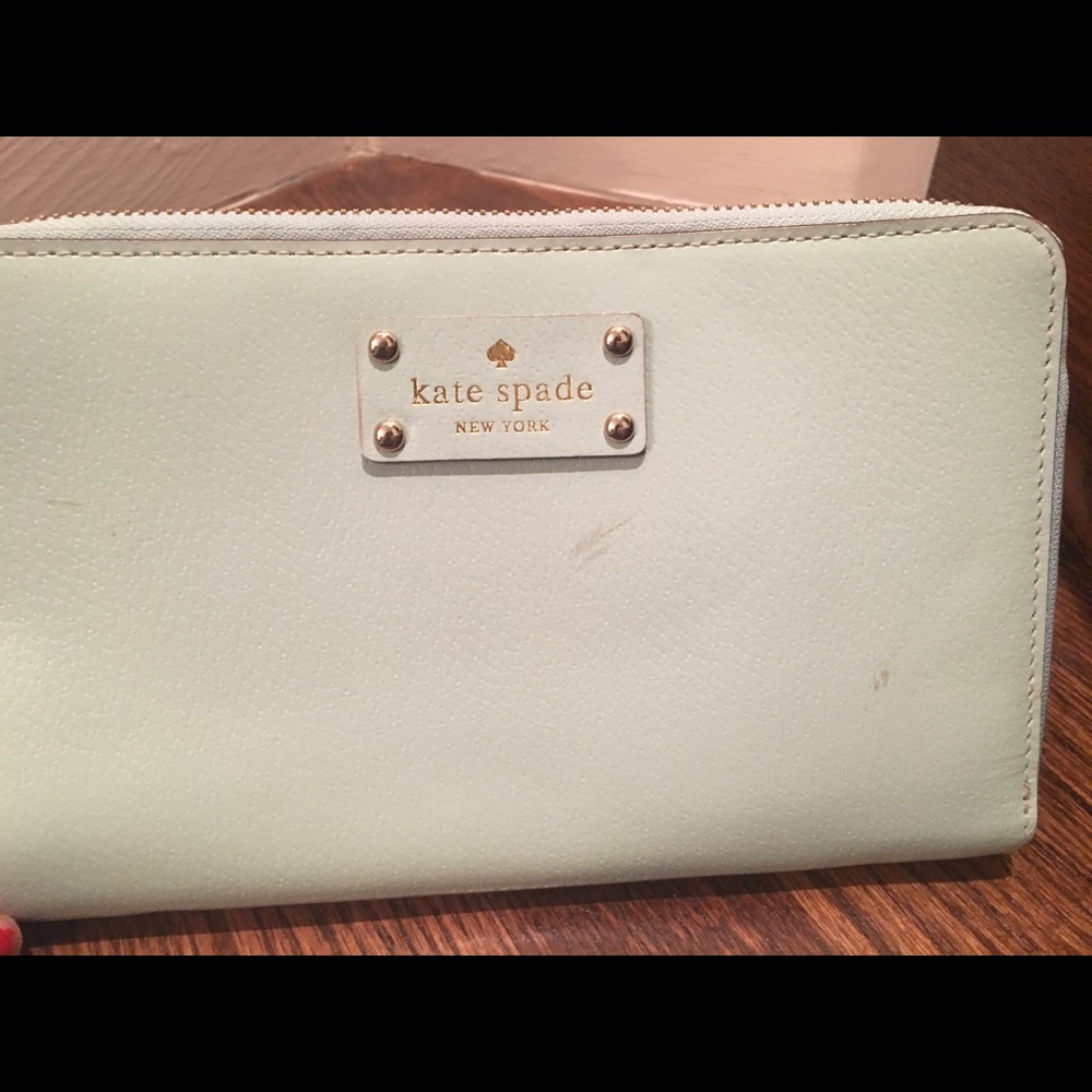 Kate Spade Wellesley travel wallet